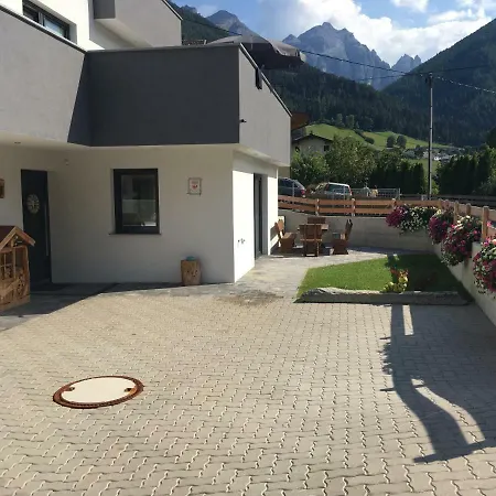 Haus Jedeler Apartman Neustift im Stubaital